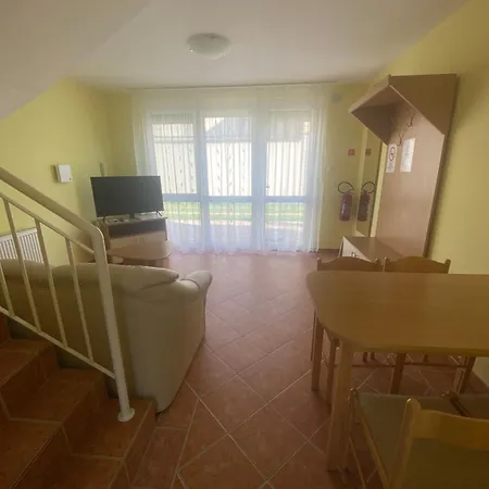 Hajnal Vendeghaz Apartment Hajduszoboszlo